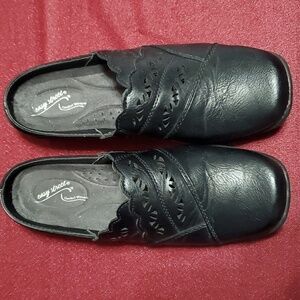Easy Street Forever Mules With Comfort Wave Black Leather Women's Size 7